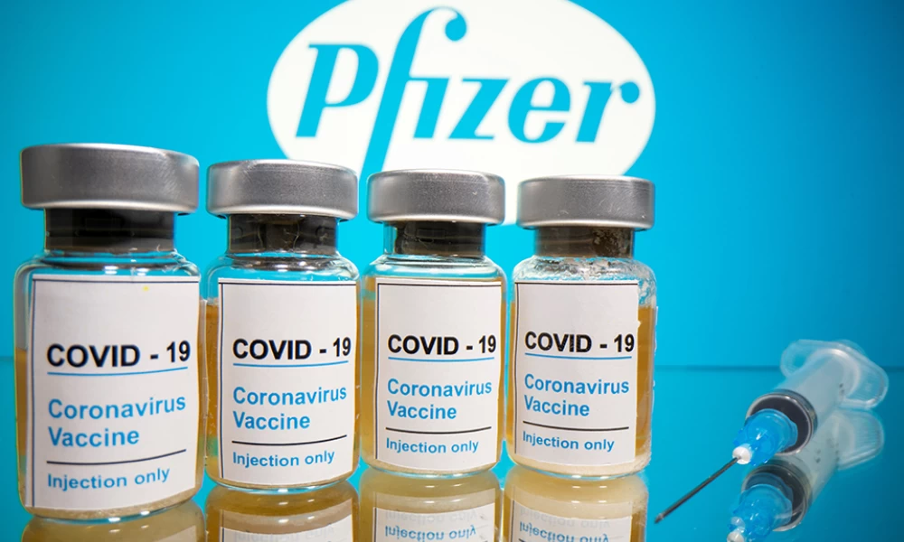 Έρευνα: Μία δόση εμβολίου AstraZeneca ή Pfizer μειώνει κατά 65% τον κίνδυνο μόλυνσης